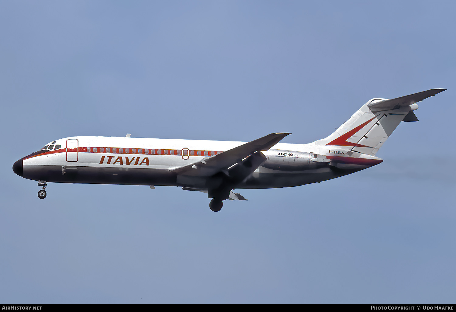 Aircraft Photo of I-TIGA | Douglas DC-9-14 | Itavia | AirHistory.net #780070