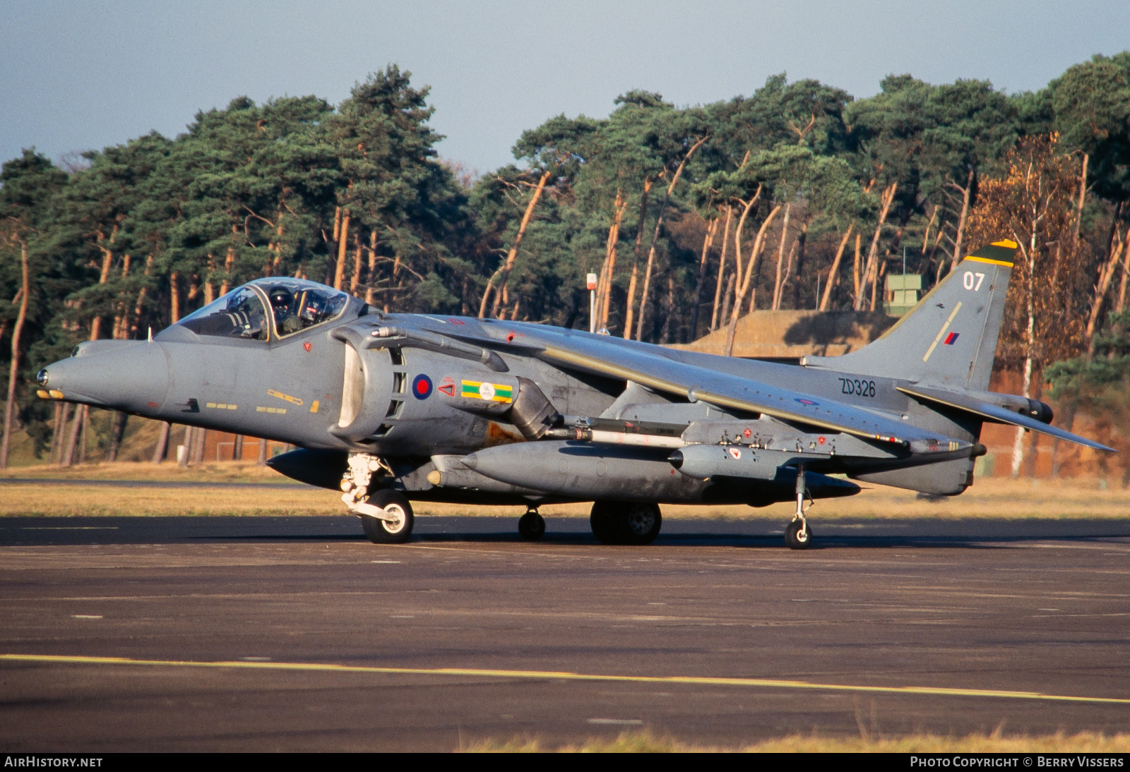 Aircraft Photo of ZD326 | British Aerospace Harrier GR7 | UK - Air Force | AirHistory.net #780093