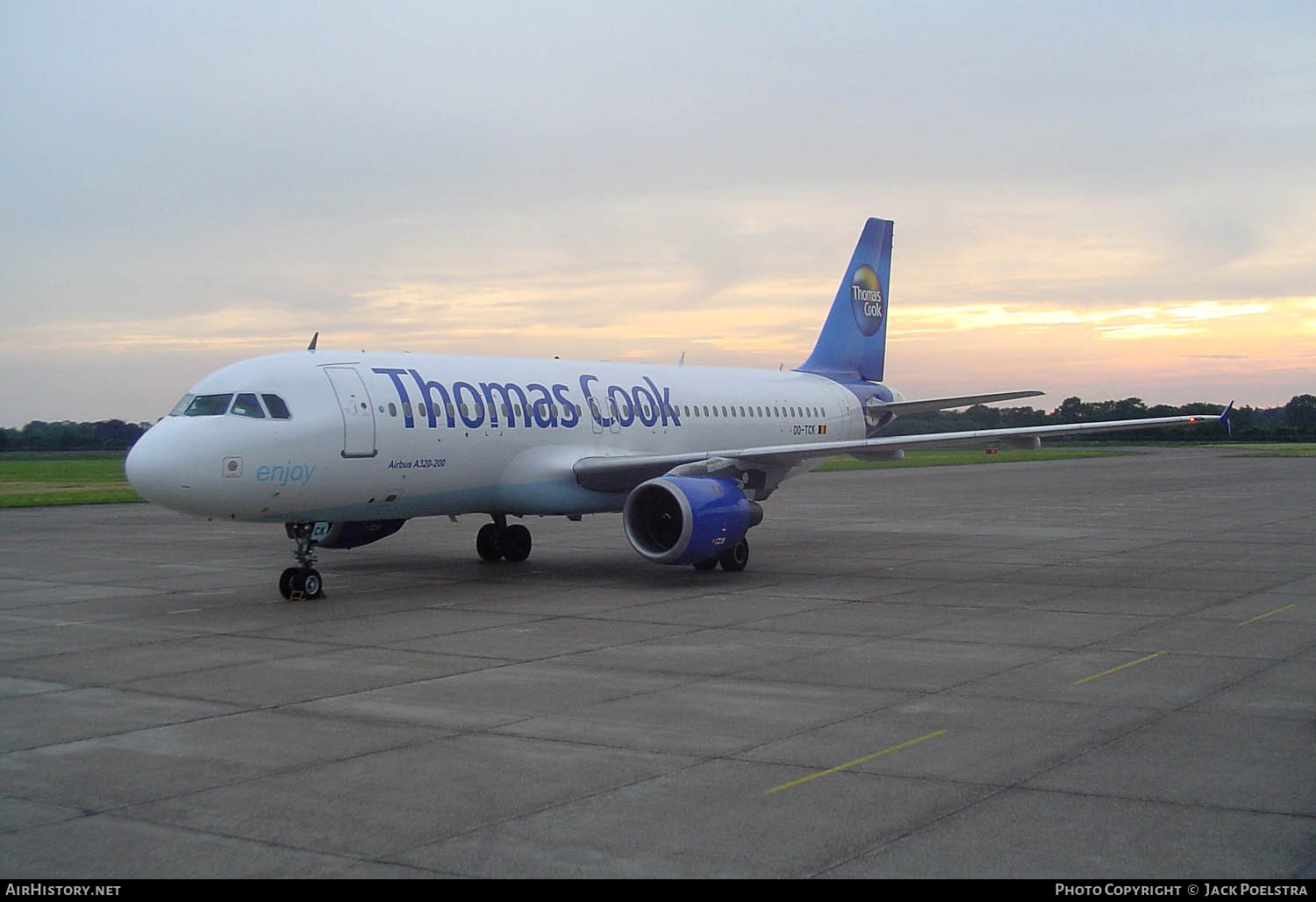 Aircraft Photo of OO-TCK | Airbus A320-212 | Thomas Cook Airlines | AirHistory.net #780196