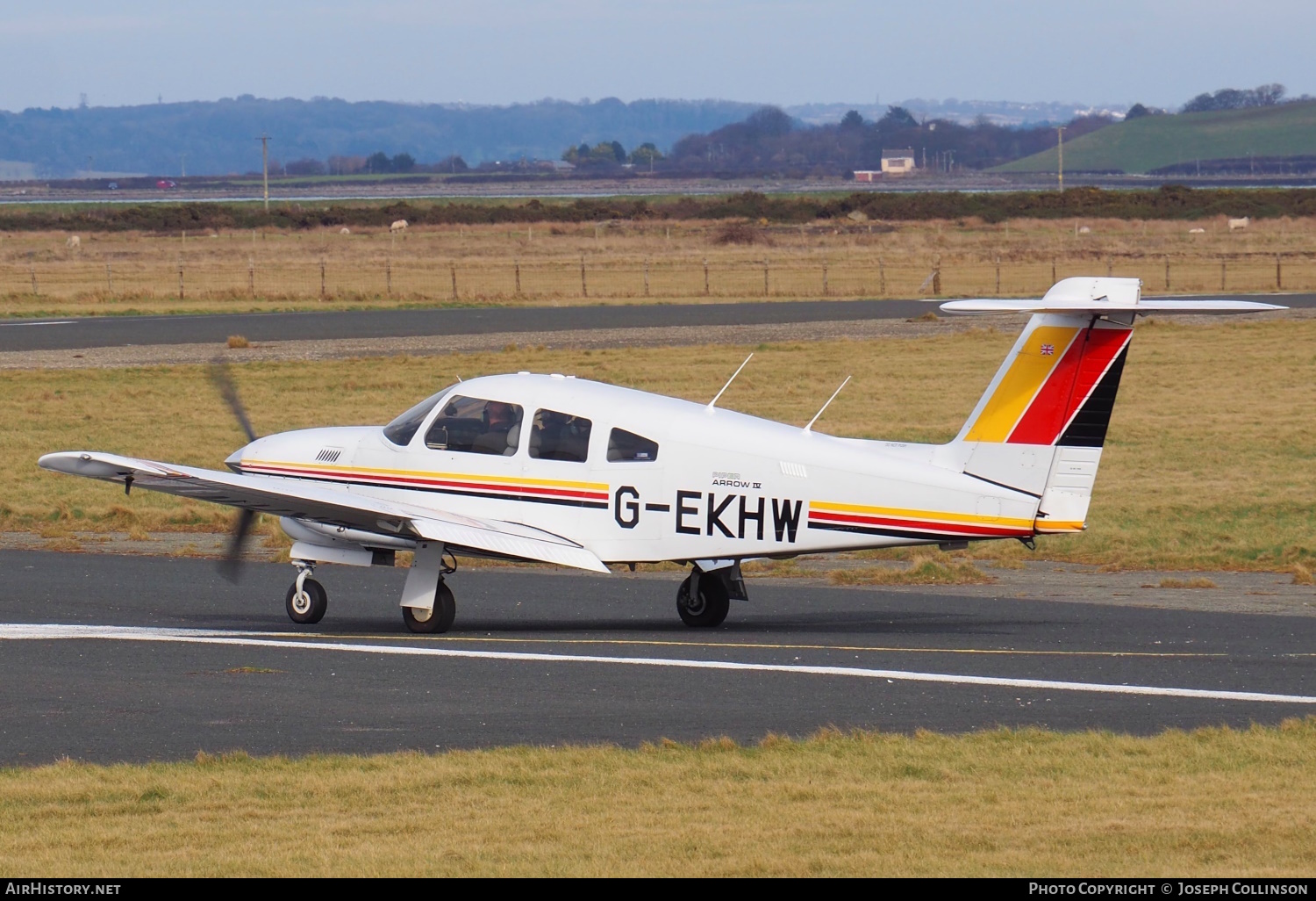 Aircraft Photo of G-EKHW | Piper PA-28RT-201T Turbo Arrow IV | AirHistory.net #780381