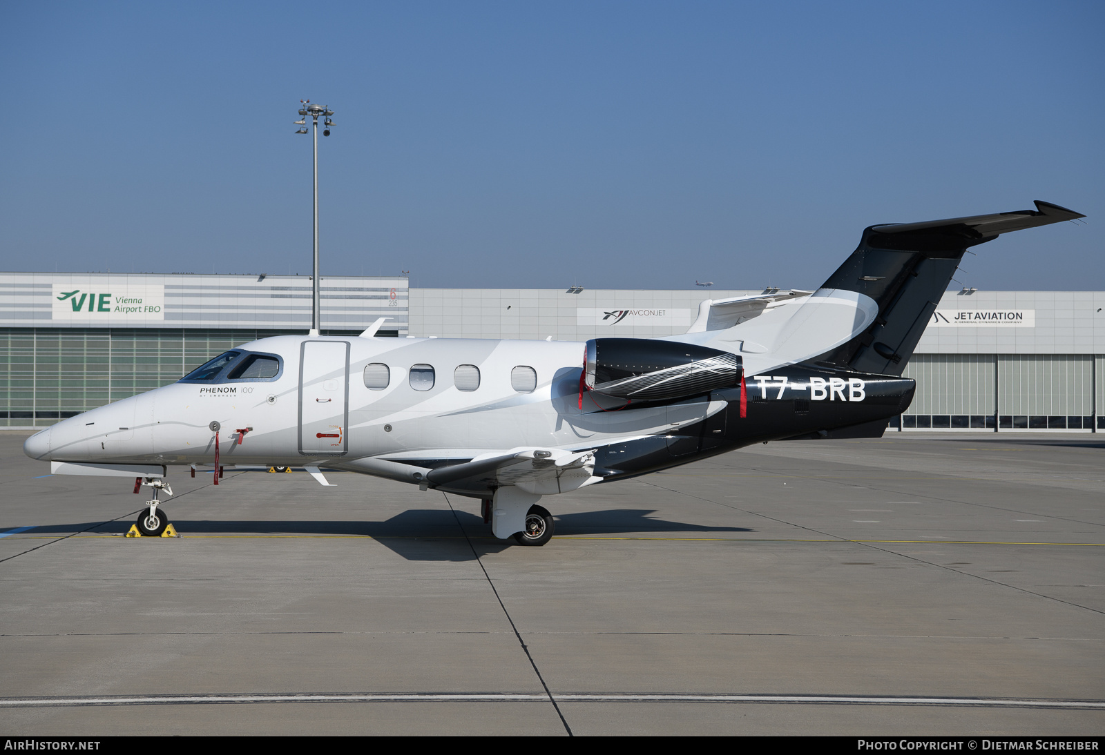 Aircraft Photo of T7-BRB | Embraer EMB-500 Phenom 100 | AirHistory.net #780407