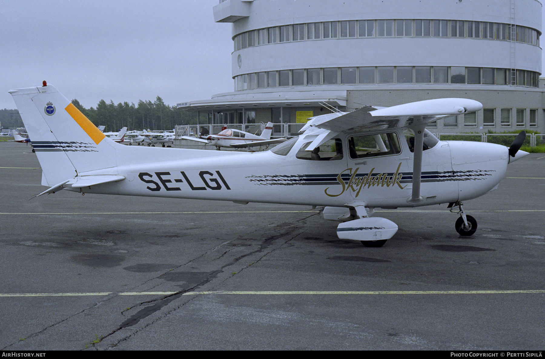 Aircraft Photo of SE-LGI | Cessna 172R Skyhawk | AirHistory.net #780451