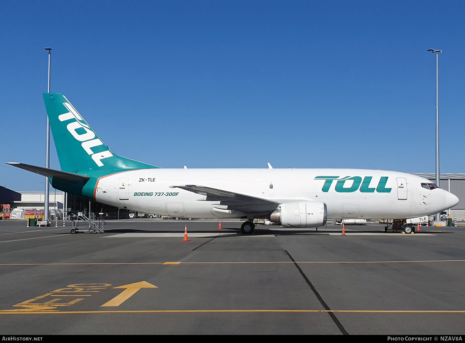 Aircraft Photo of ZK-TLE | Boeing 737-3S1(F) | Toll Priority | AirHistory.net #780520