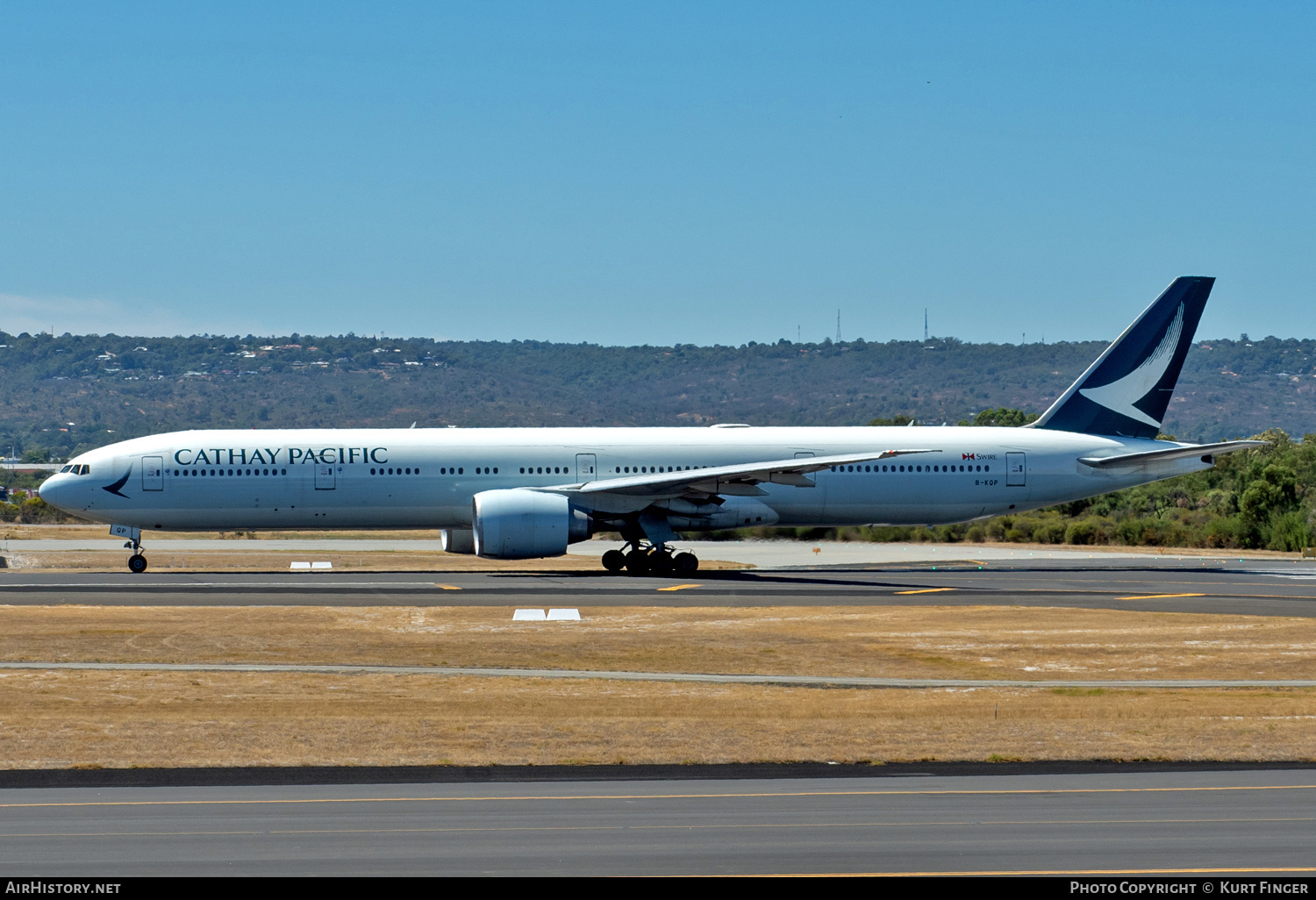 Aircraft Photo of B-KQP | Boeing 777-367/ER | Cathay Pacific Airways | AirHistory.net #780599