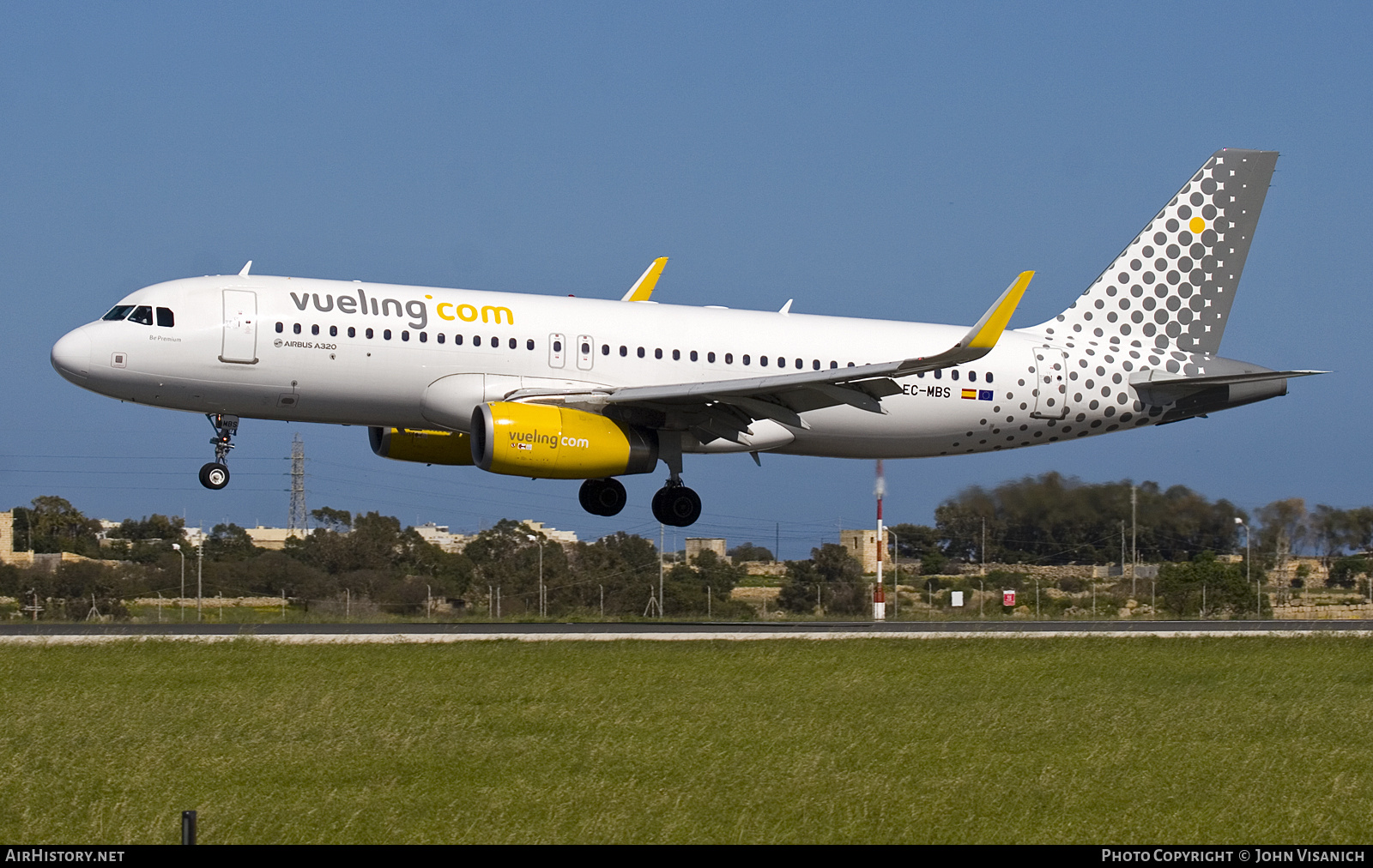 Aircraft Photo of EC-MBS | Airbus A320-214 | Vueling Airlines | AirHistory.net #780702
