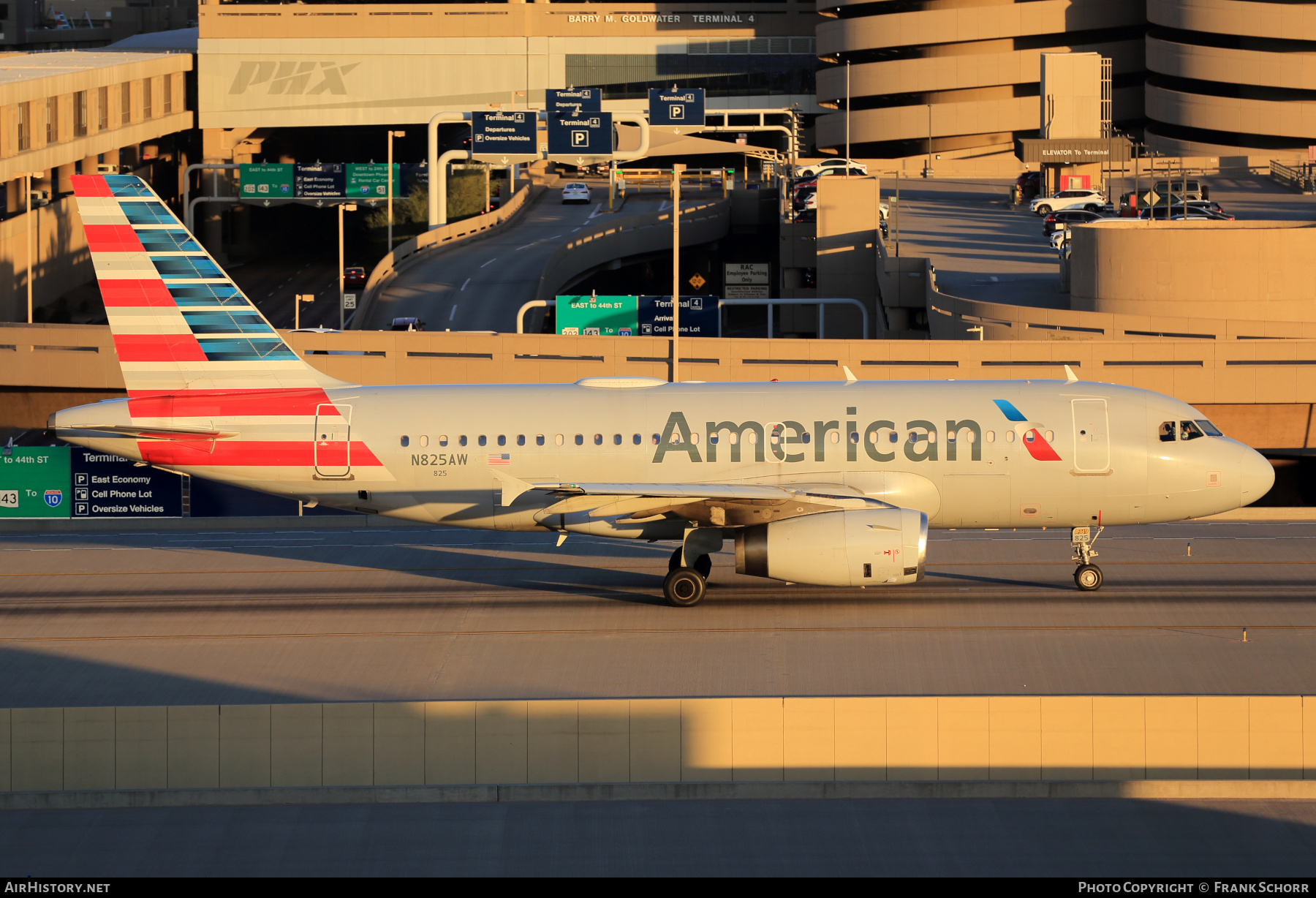Aircraft Photo of N825AW | Airbus A319-132 | American Airlines | AirHistory.net #780843