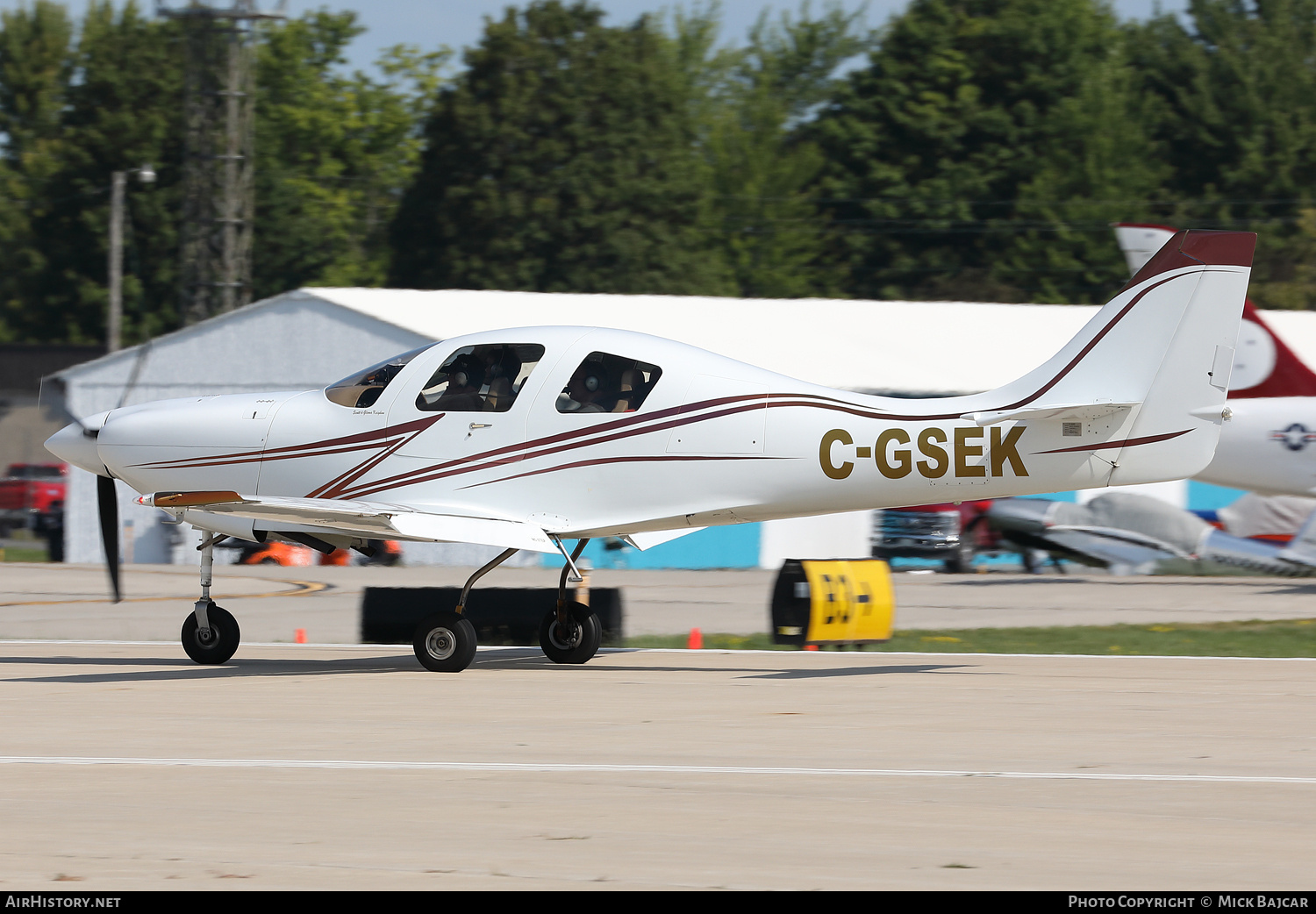 Aircraft Photo of C-GSEK | Lancair Lancair IV | AirHistory.net #780875