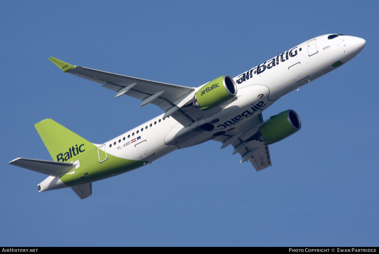 Aircraft Photo of YL-ABD | Airbus A220-371 (BD-500-1A11) | AirBaltic | AirHistory.net #780928
