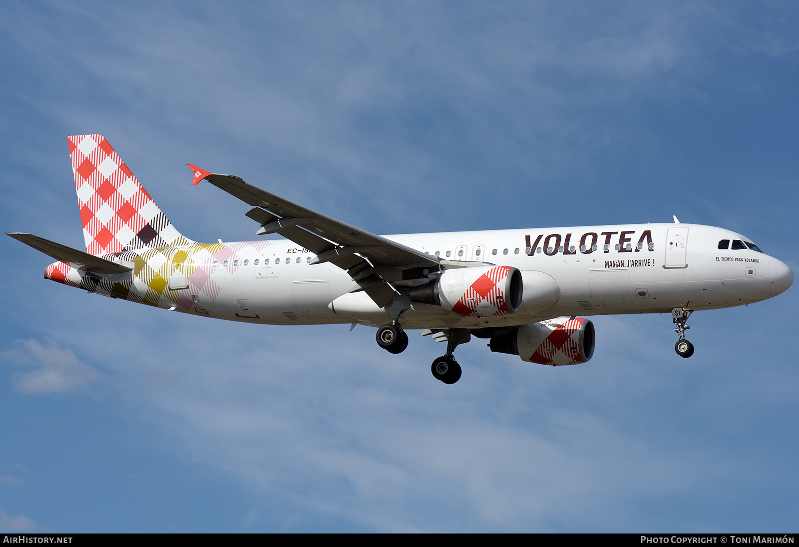 Aircraft Photo of EC-ISI | Airbus A320-214 | Volotea | AirHistory.net #780932