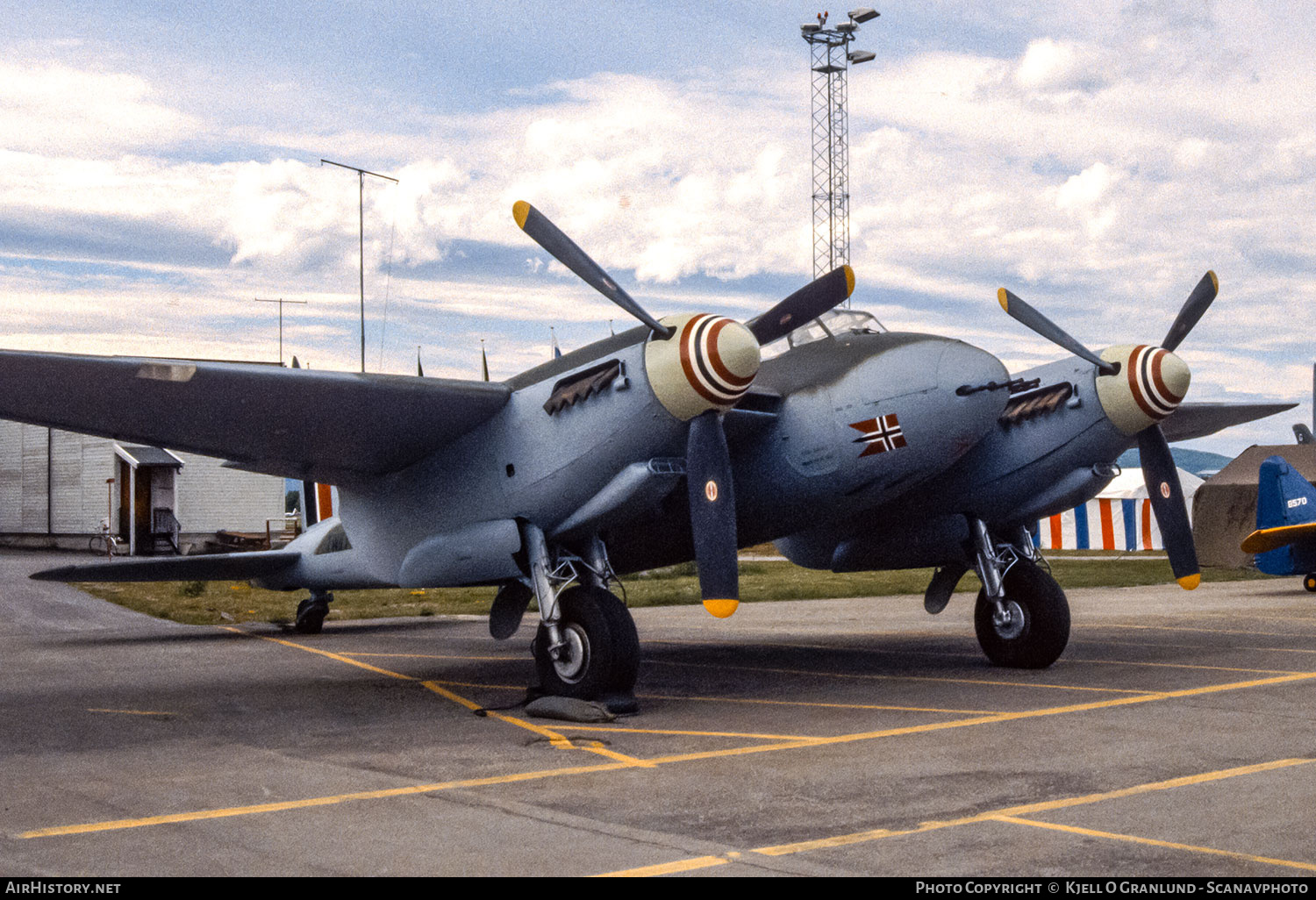 Aircraft Photo of TW117 | De Havilland D.H. 98 Mosquito T3 | UK - Air Force | AirHistory.net #781068