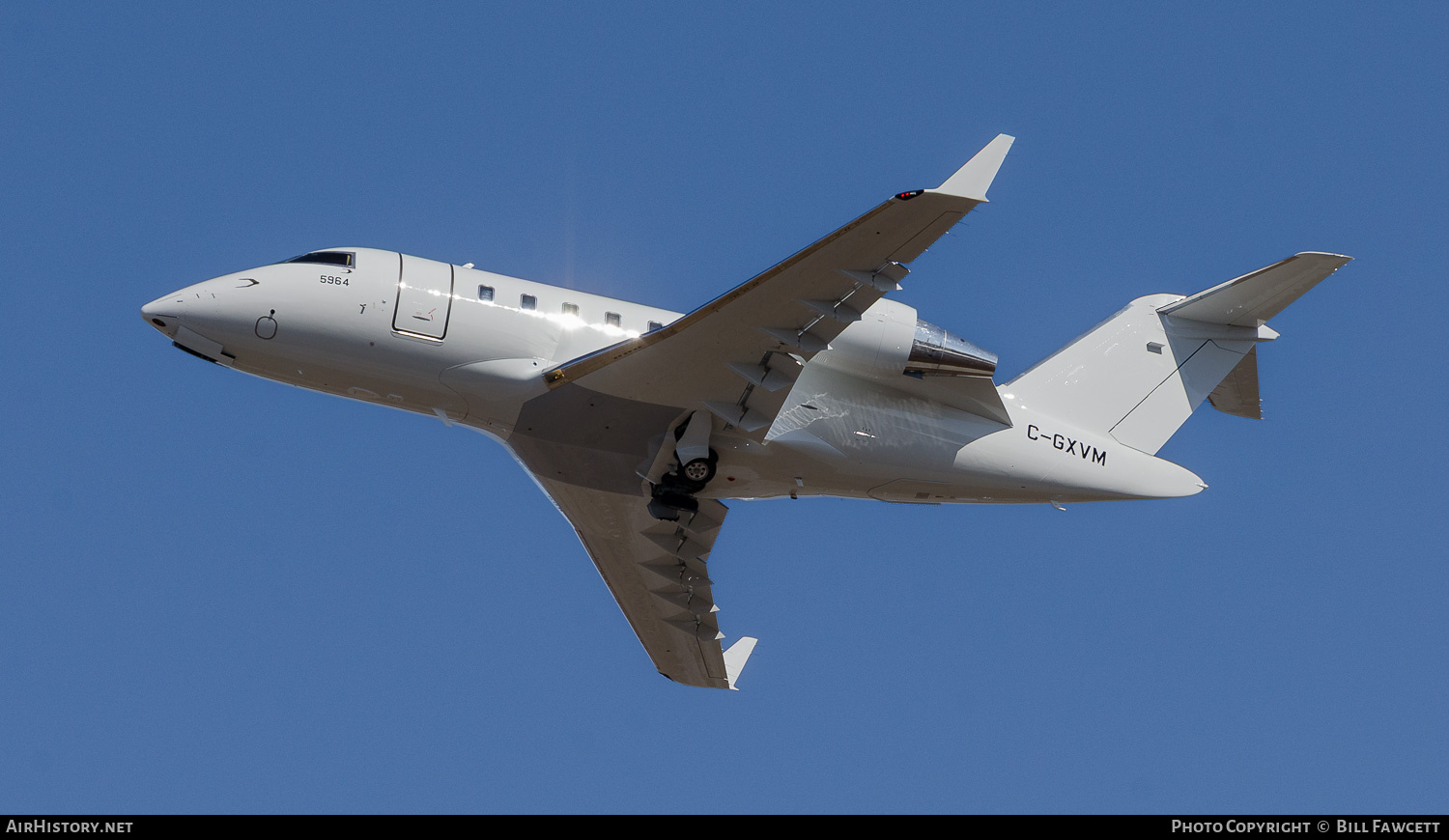 Aircraft Photo of C-GXVM | Bombardier Challenger 605 (CL-600-2B16) | AirHistory.net #781124