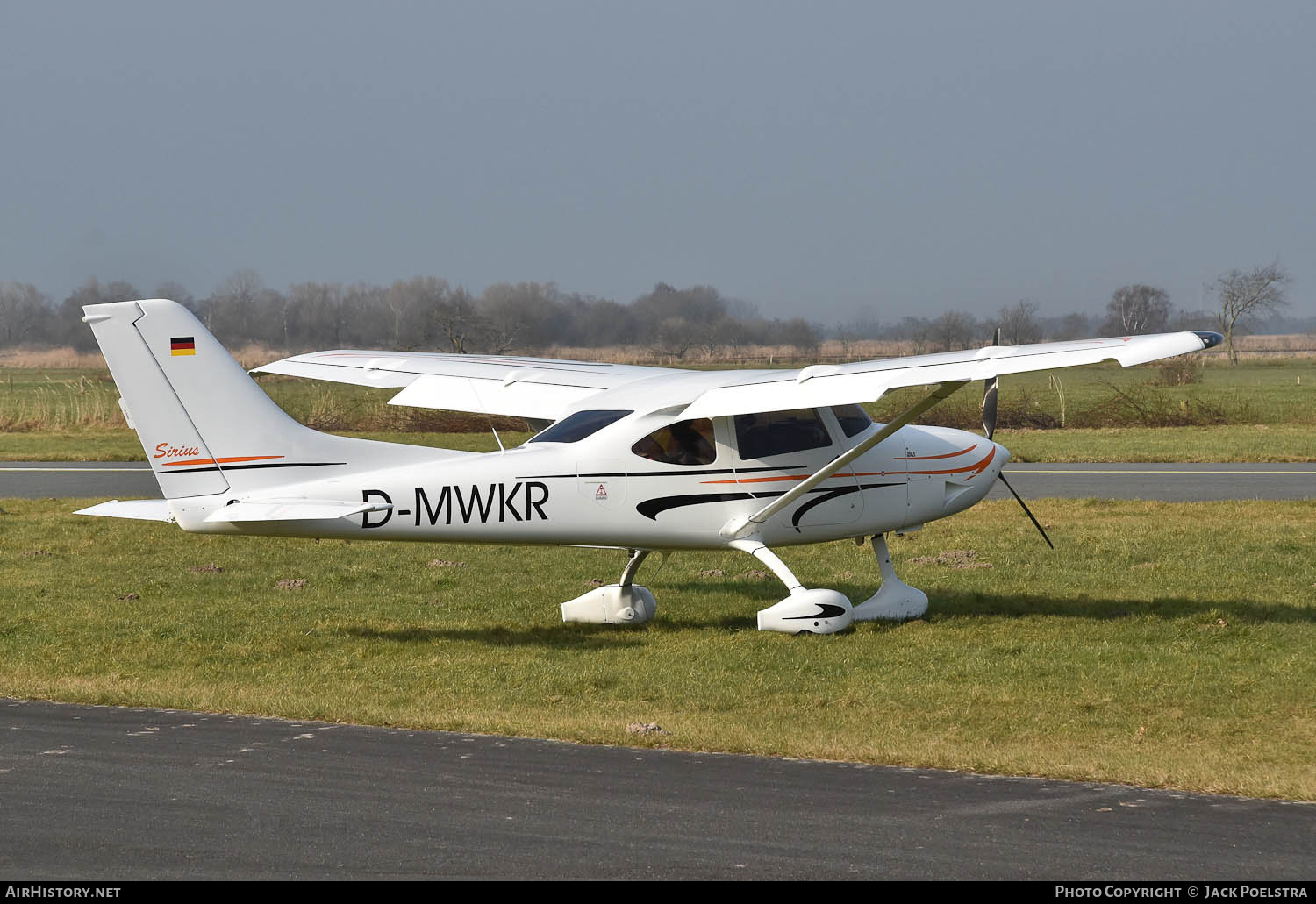 Aircraft Photo of D-MWKR | TL-Ultralight TL-3000 Sirius | AirHistory.net #781399