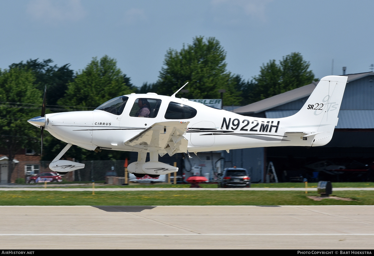 Aircraft Photo of N922MH | Cirrus SR-22 G2-GTS | AirHistory.net #781402