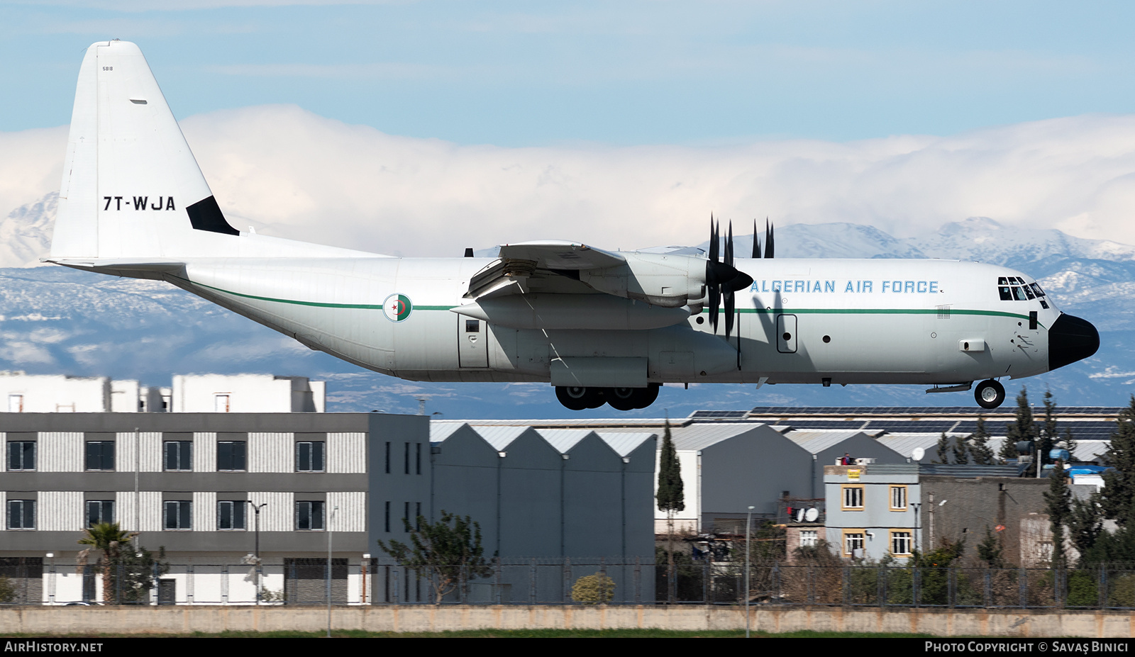 Aircraft Photo of 7T-WJA / 5818 | Lockheed Martin LM-100J Hercules | Algeria - Air Force | AirHistory.net #781418