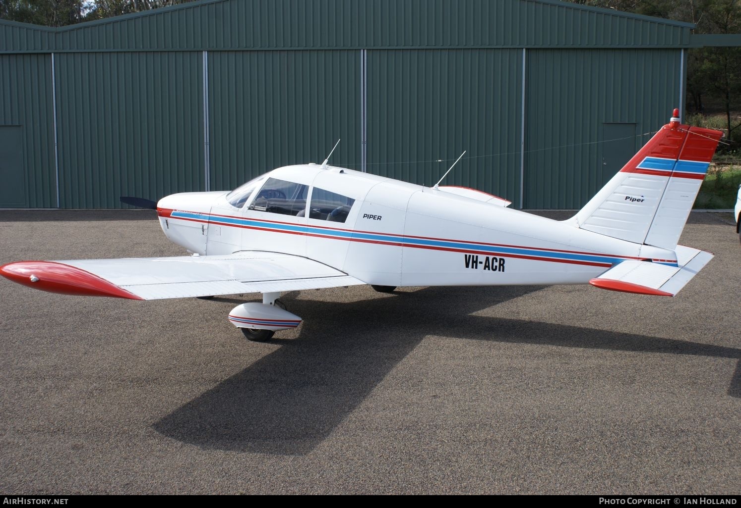 Aircraft Photo of VH-ACR | Piper PA-28-140 Cherokee | AirHistory.net #781425