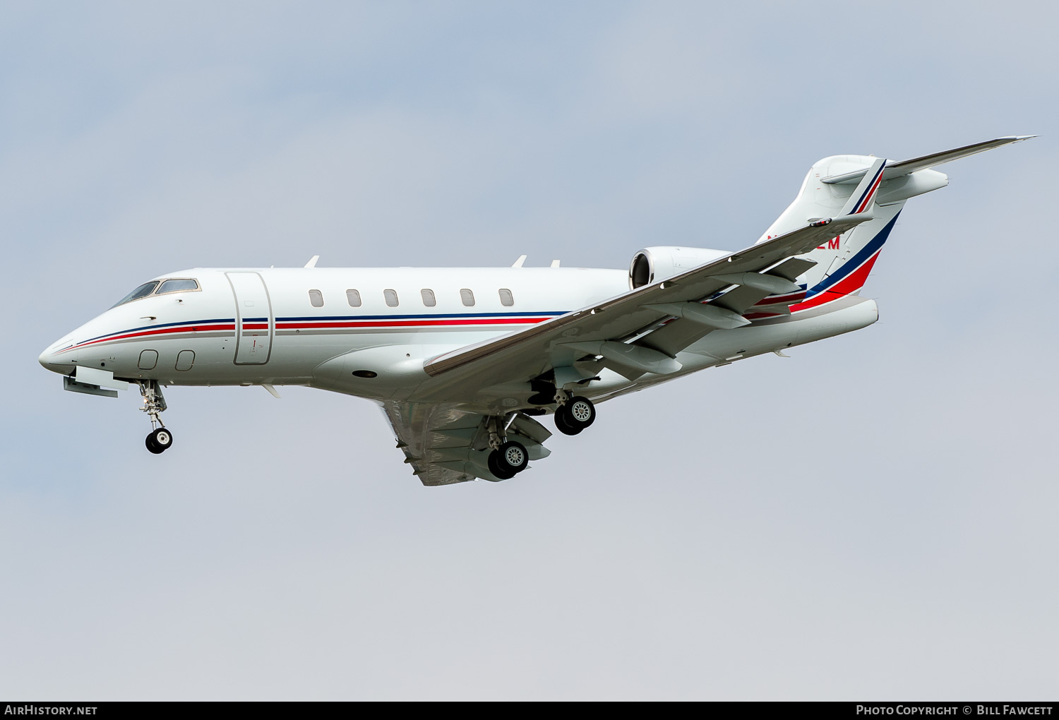 Aircraft Photo of N306EM | Bombardier Challenger 300 (BD-100-1A10) | AirHistory.net #781439