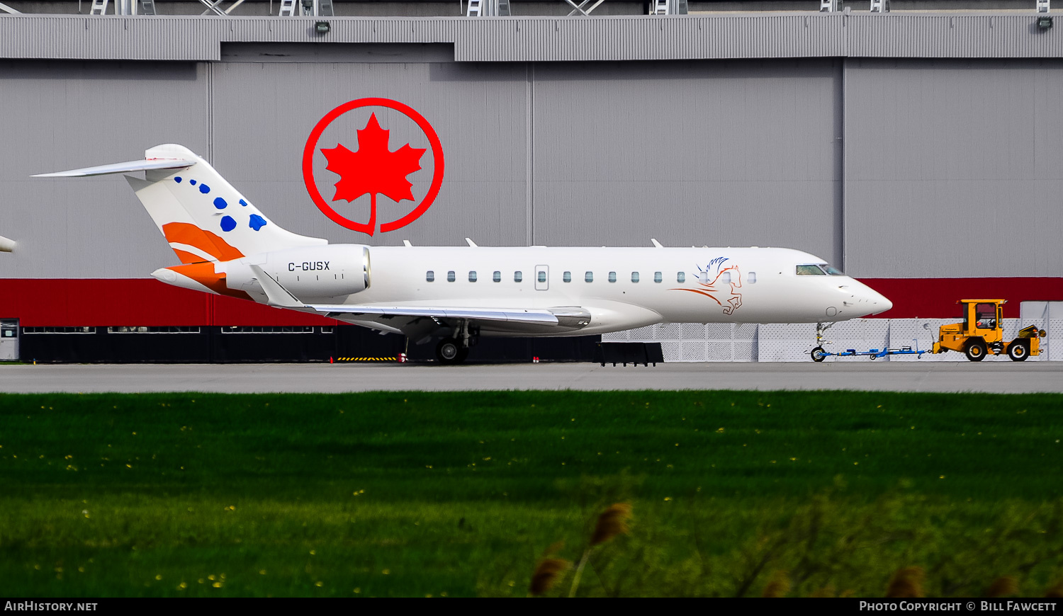 Aircraft Photo of C-GUSX | Bombardier Global 6000 (BD-700-1A10) | AirHistory.net #781460