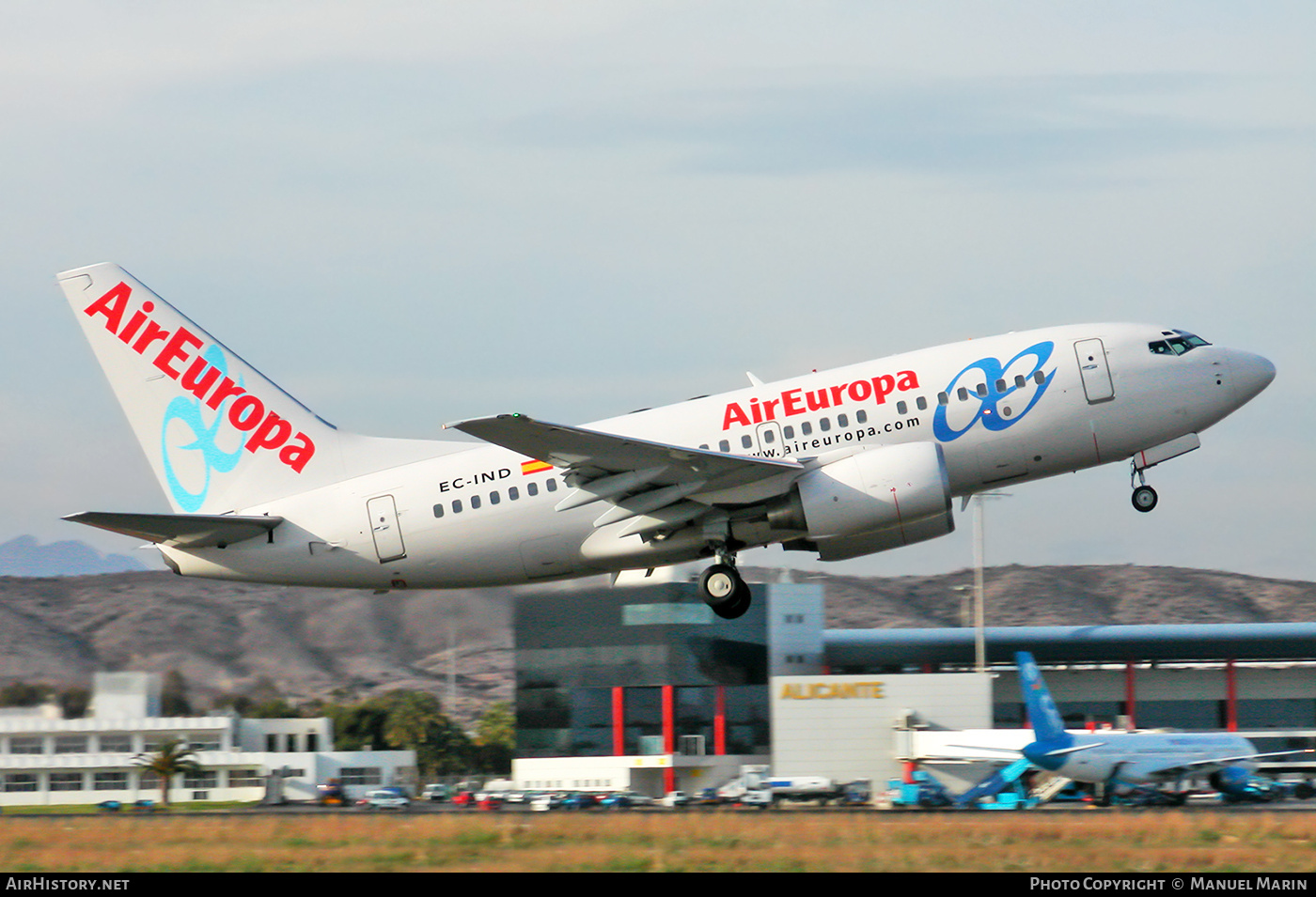 Aircraft Photo of EC-IND | Boeing 737-683 | Air Europa | AirHistory.net #781580