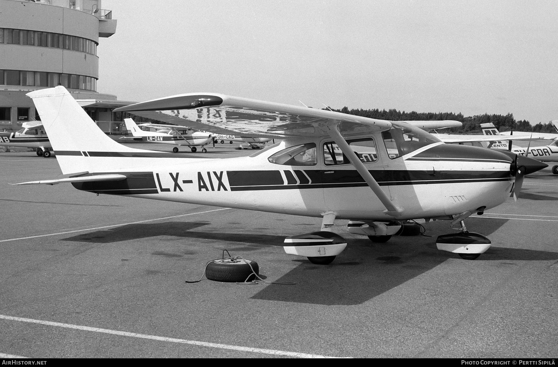 Aircraft Photo of LX-AIX | Reims F182Q Skylane | AirHistory.net #781943