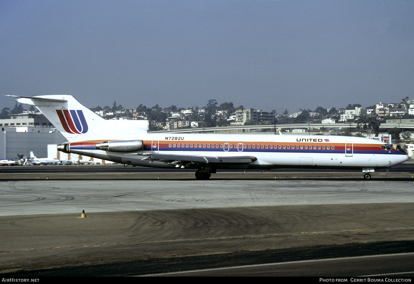 Aircraft Photo of N7282U | Boeing 727-222/Adv | United Airlines | AirHistory.net #782011