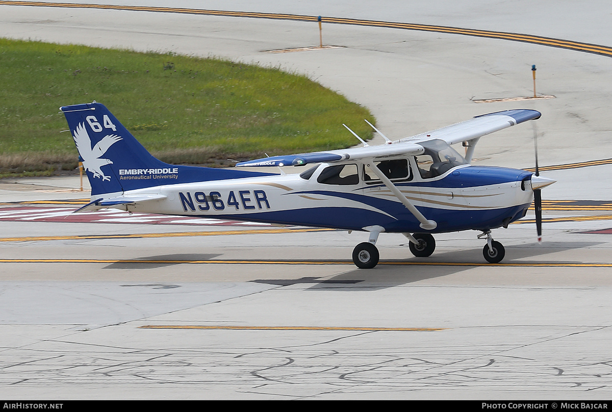 Aircraft Photo of N964ER | Cessna 172S Skyhawk | Embry-Riddle Aeronautical University | AirHistory.net #782163