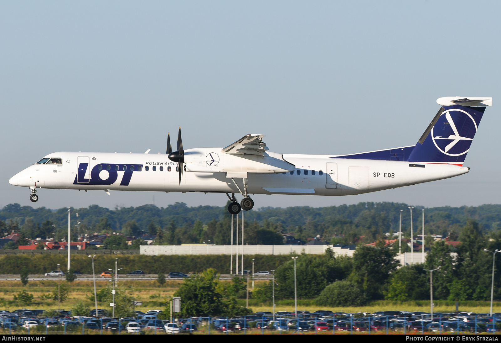Aircraft Photo of SP-EQB | Bombardier DHC-8-402 Dash 8 | LOT Polish Airlines - Polskie Linie Lotnicze | AirHistory.net #782183
