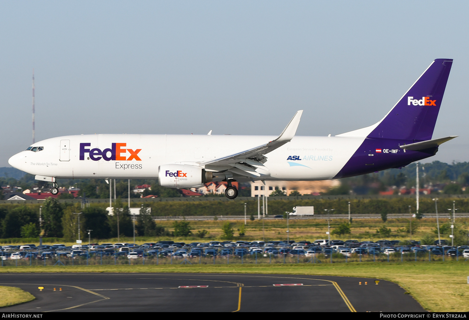 Aircraft Photo of OE-IWF | Boeing 737-8AS(BCF) | FedEx Express - Federal Express | AirHistory.net #782187