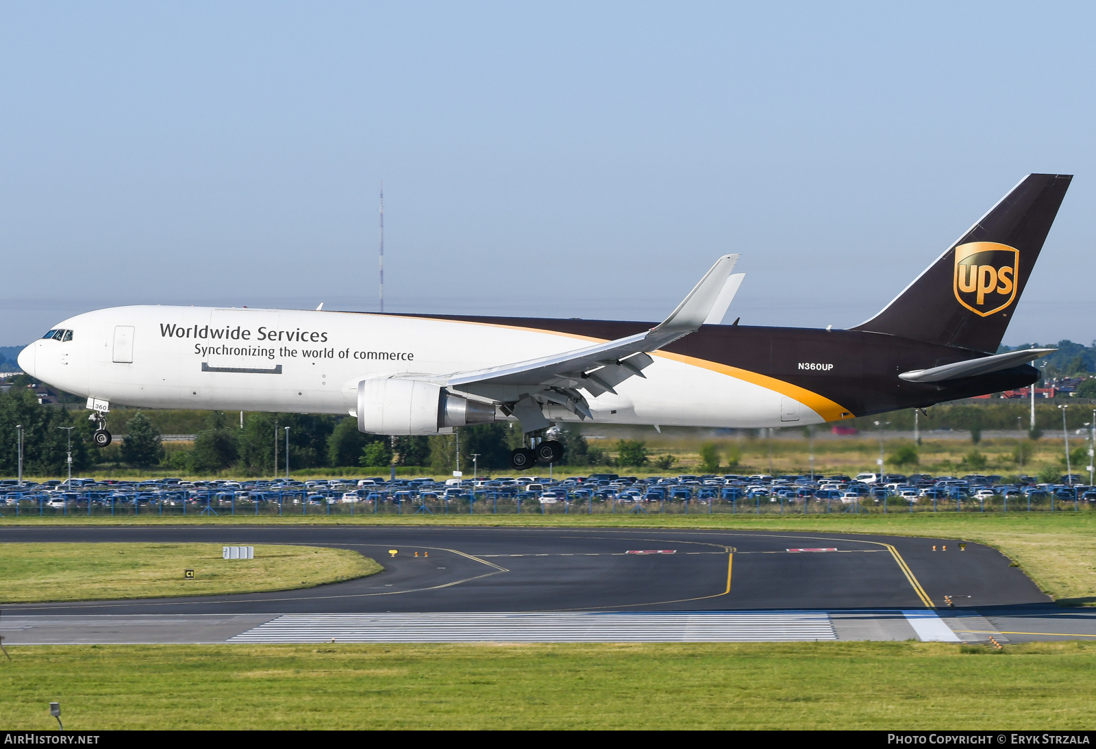 Aircraft Photo of N360UP | Boeing 767-34AF/ER | United Parcel Service - UPS | AirHistory.net #782208