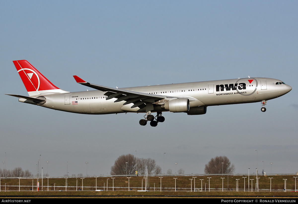 Aircraft Photo of N808NW | Airbus A330-323 | Northwest Airlines | AirHistory.net #782638