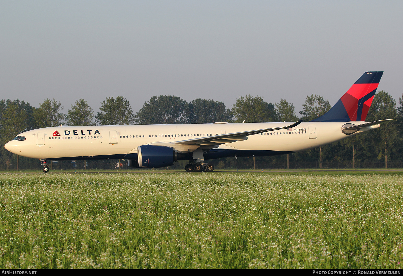 Aircraft Photo of N410DZ | Airbus A330-941N | Delta Air Lines | AirHistory.net #782648