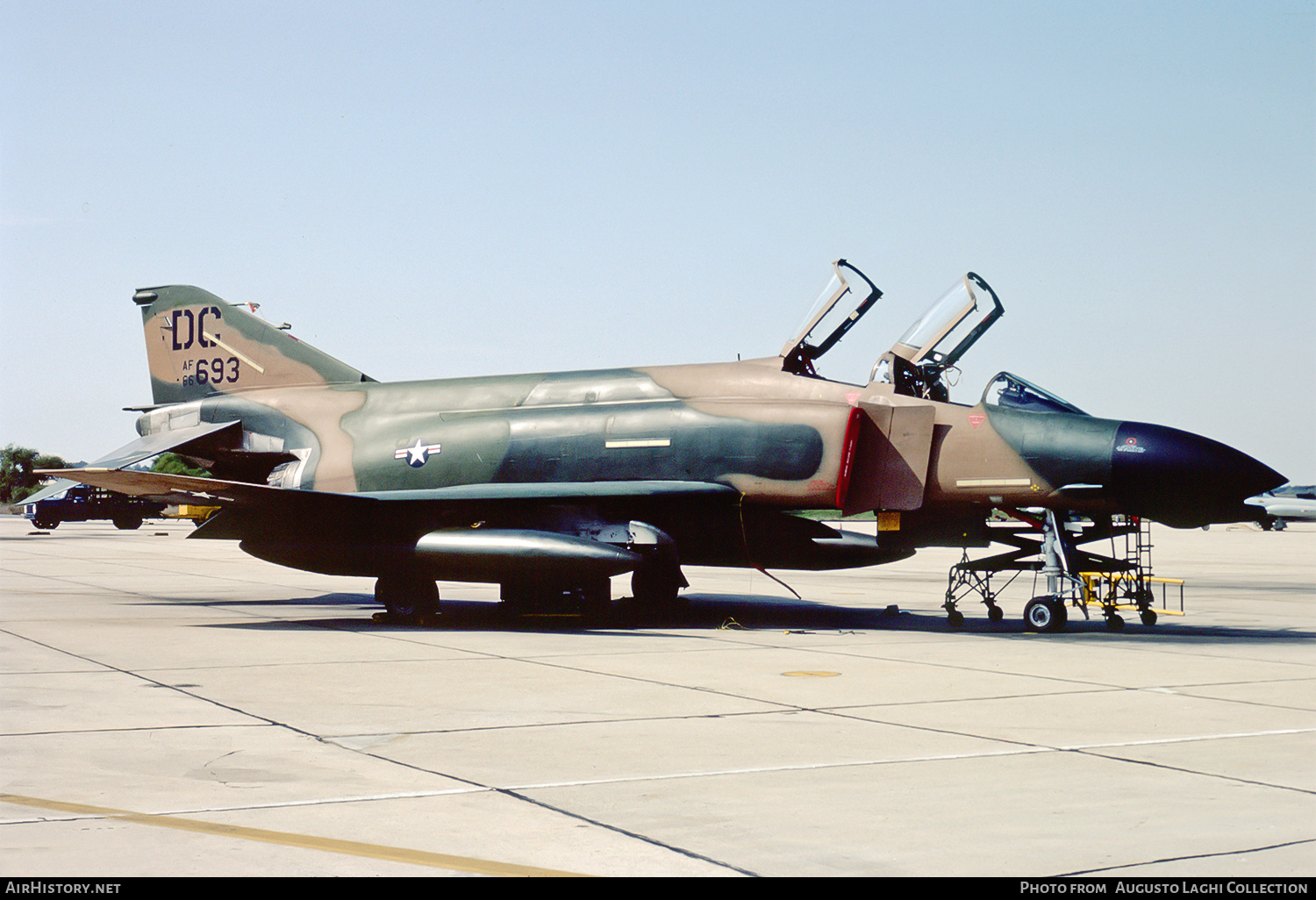 Aircraft Photo of 66-8693 / AF66-693 | McDonnell F-4D Phantom II | USA - Air Force | AirHistory.net #782823