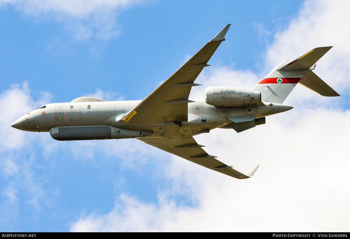 Aircraft Photo of ZJ690 | Bombardier Sentinel R.1 (BD-700-1A10) | UK - Air Force | AirHistory.net #782832