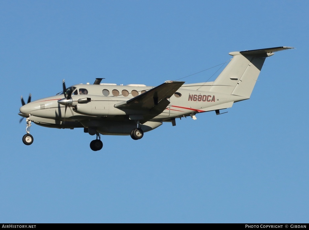 Aircraft Photo of N680CA | Raytheon B200 King Air | AirHistory.net #782914