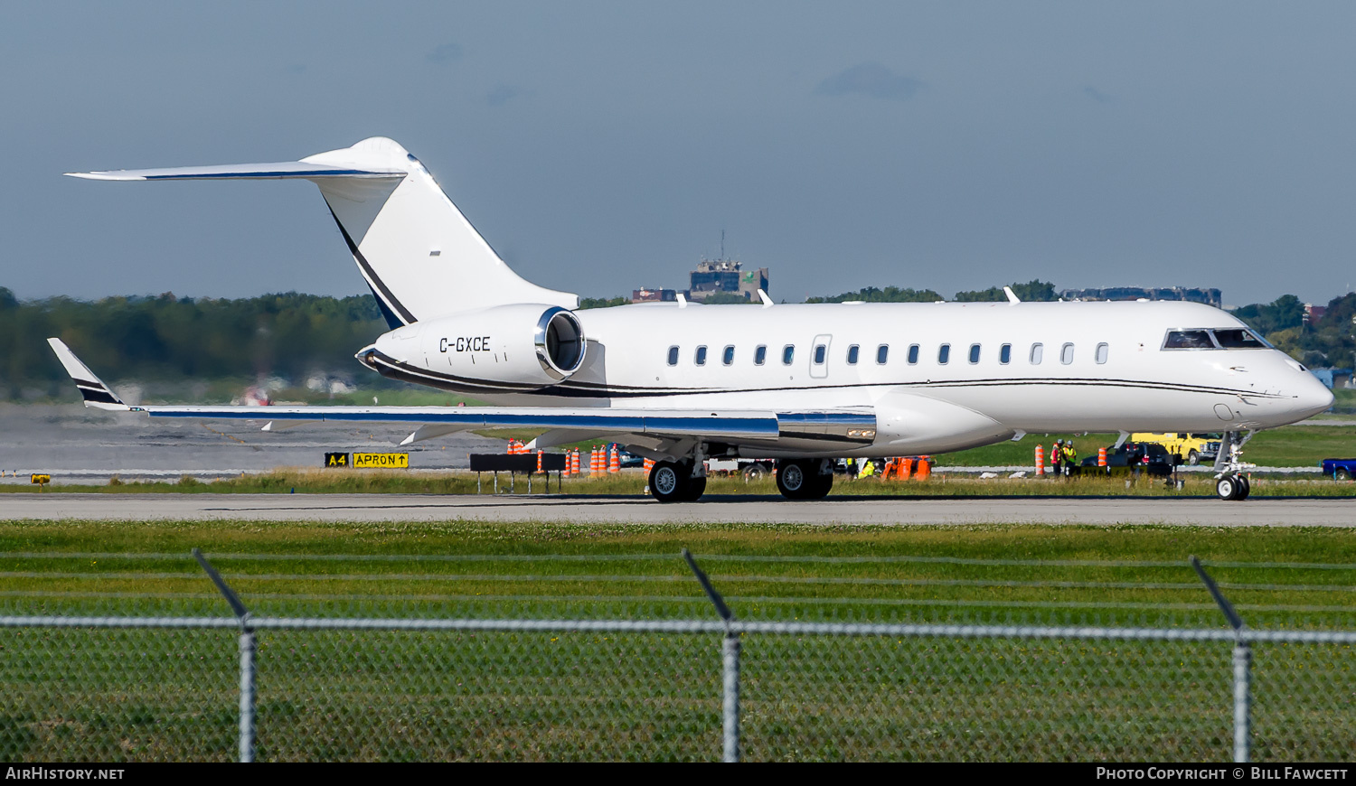 Aircraft Photo of C-GXCE | Bombardier Global 6000 (BD-700-1A10) | AirHistory.net #783023