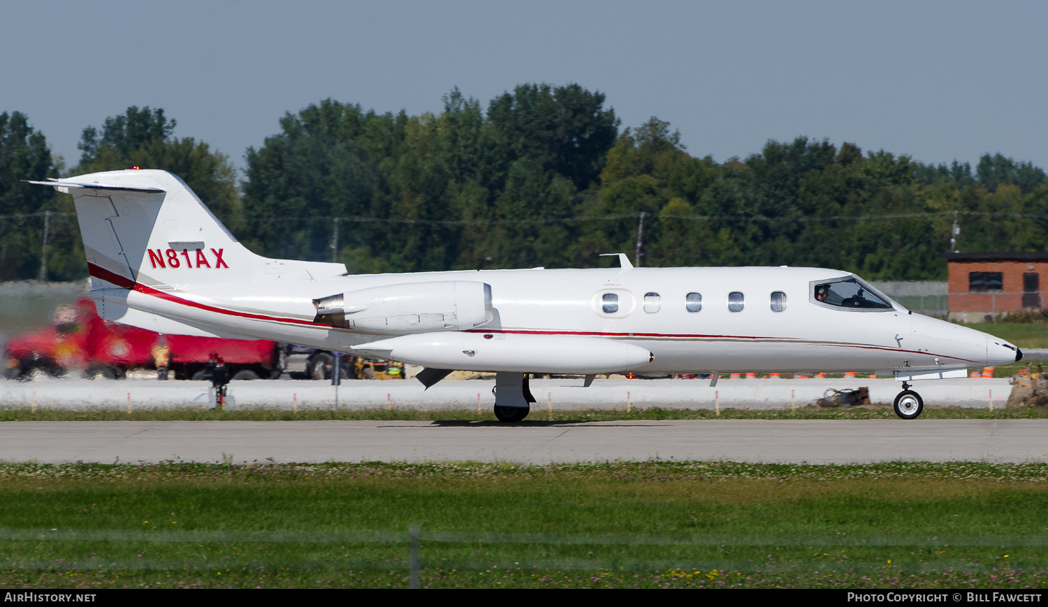 Aircraft Photo of N81AX | Gates Learjet 25D | AirHistory.net #783070