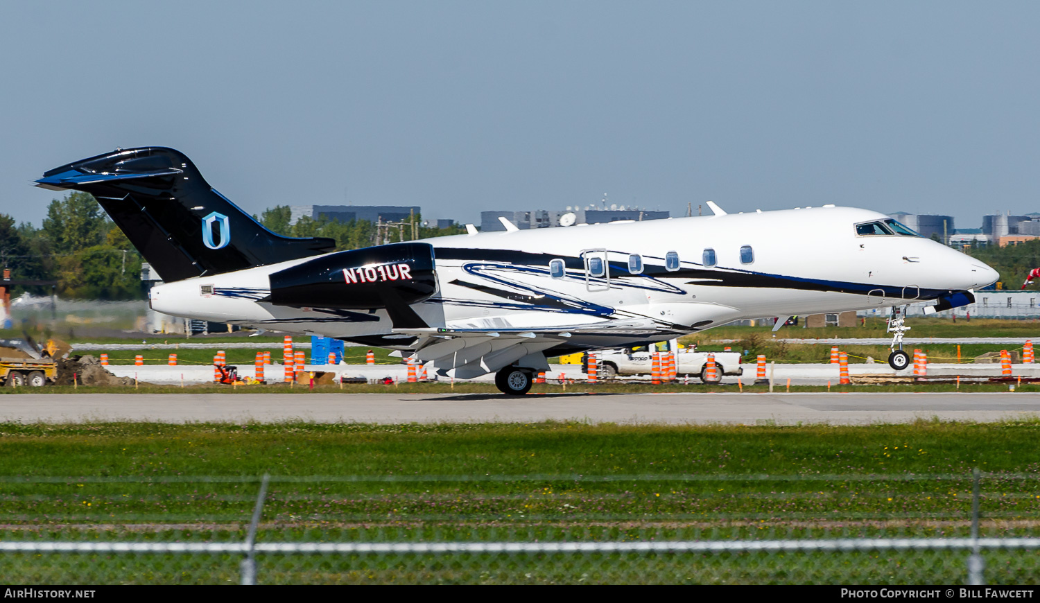 Aircraft Photo of N101UR | Bombardier Challenger 300 (BD-100-1A10) | Unicorp National Developments | AirHistory.net #783075