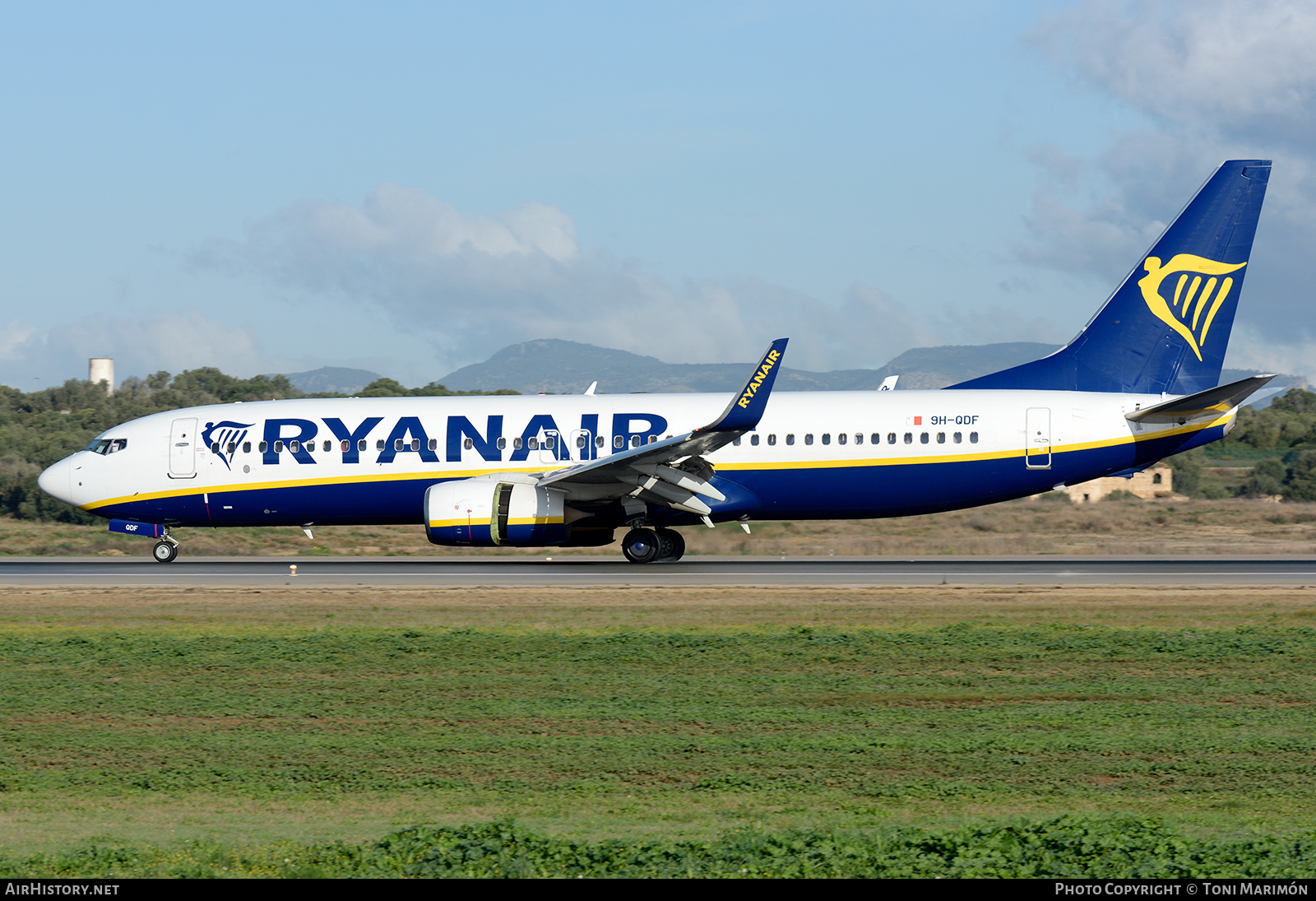 Aircraft Photo of 9H-QDF | Boeing 737-800 | Ryanair | AirHistory.net #783152
