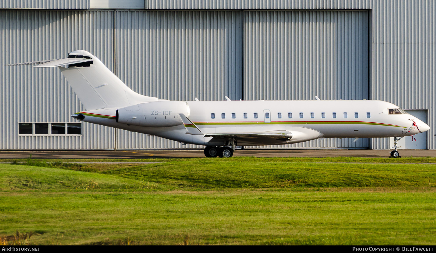 Aircraft Photo of ZS-TDF | Bombardier Global 6000 (BD-700-1A10) | AirHistory.net #783212