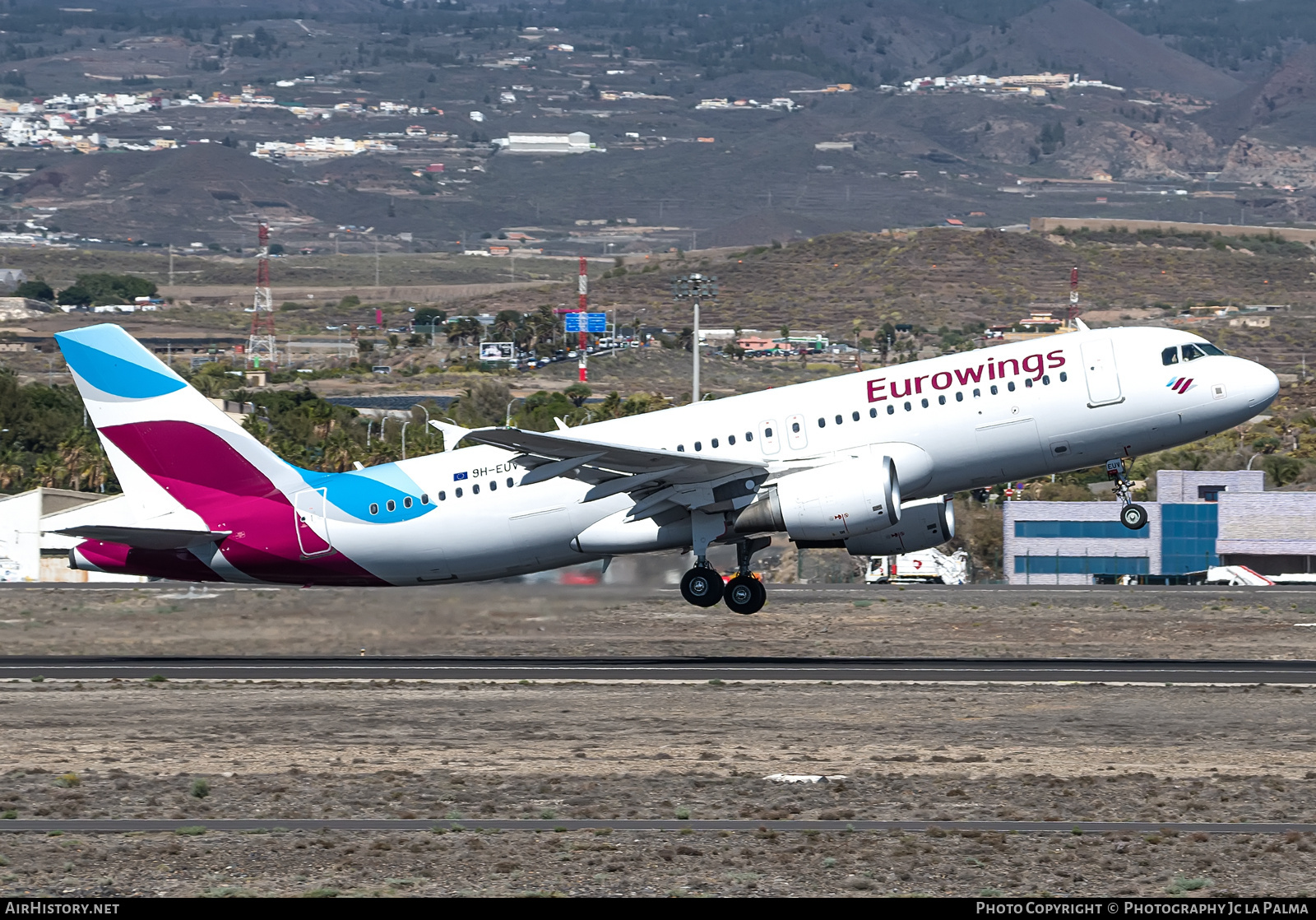 Aircraft Photo of 9H-EUV | Airbus A320-214 | Eurowings | AirHistory.net #783226