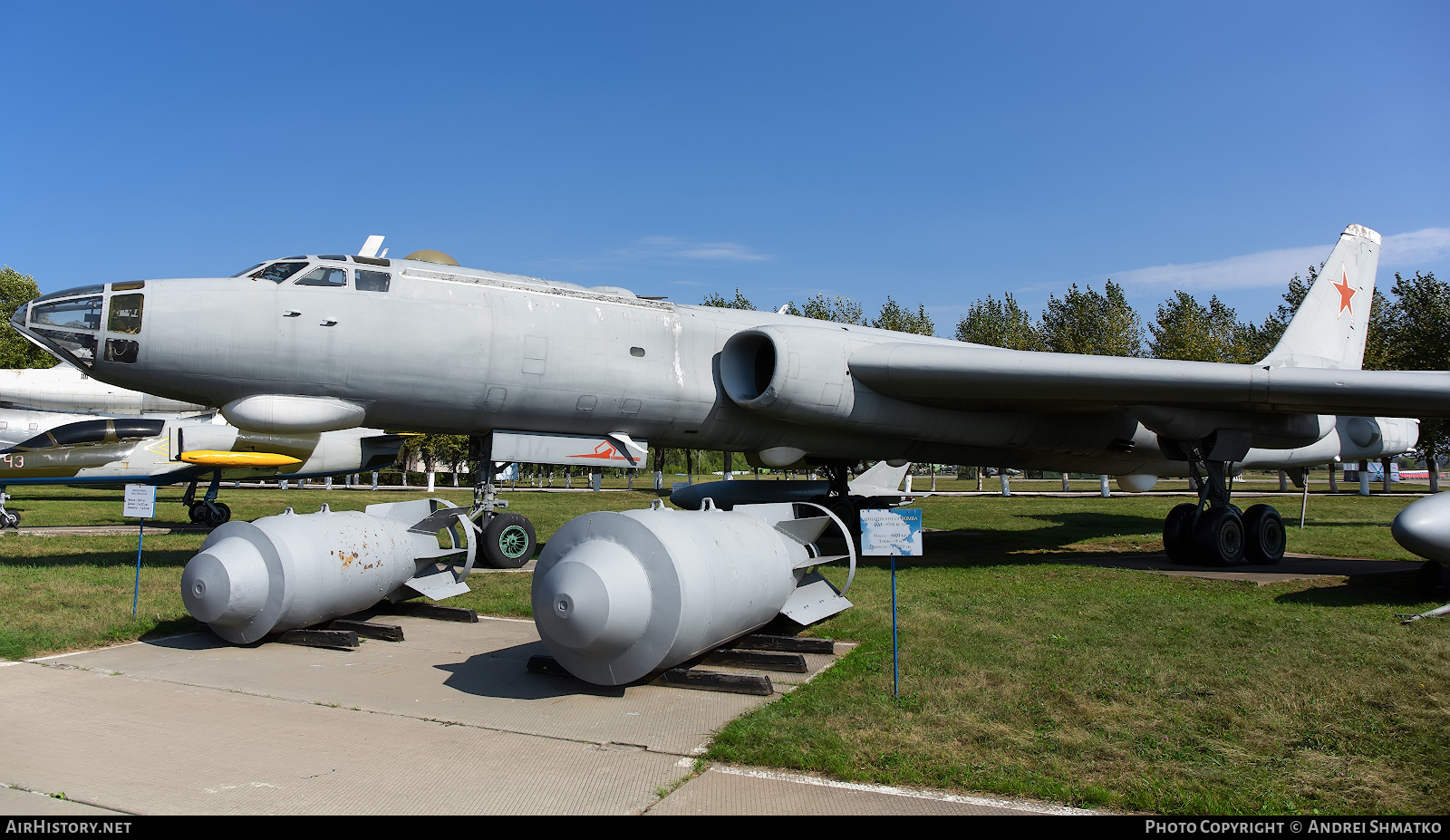 Aircraft Photo of 04 red | Tupolev Tu-16R | Soviet Union - Air Force | AirHistory.net #783244