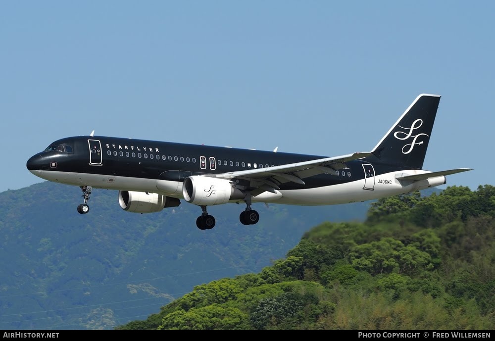 Aircraft Photo of JA06MC | Airbus A320-214 | StarFlyer | AirHistory.net #783379