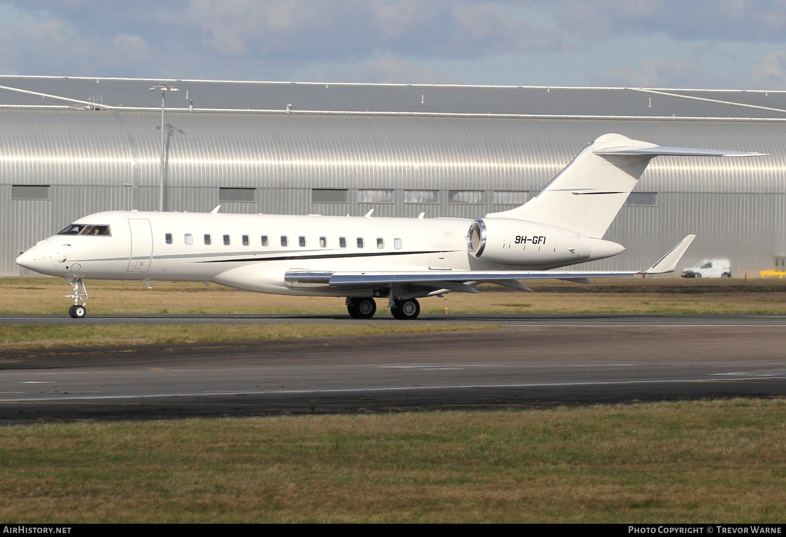 Aircraft Photo of 9H-GFI | Bombardier Global 6000 (BD-700-1A10) | AirHistory.net #783726