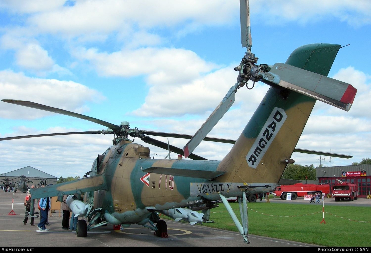 Aircraft Photo of 718 | Mil Mi-24V | Hungary - Air Force | AirHistory.net #783753