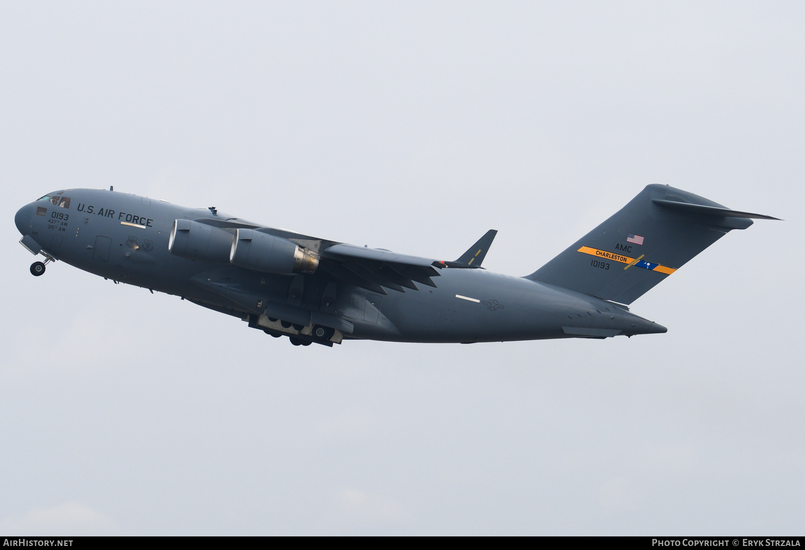 Aircraft Photo of 01-0193 / 10193 | Boeing C-17A Globemaster III | USA - Air Force | AirHistory.net #783790
