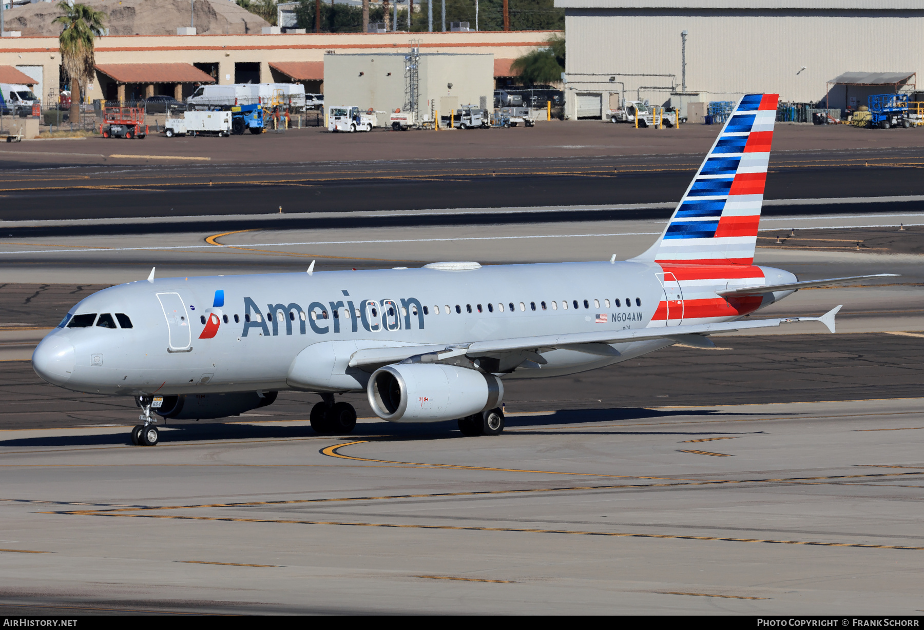 Aircraft Photo of N604AW | Airbus A320-232 | American Airlines | AirHistory.net #783854