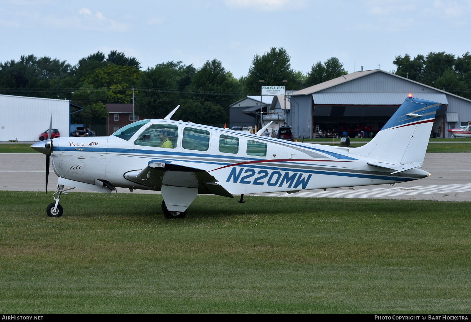 Aircraft Photo of N220MW | Beech A36 Bonanza 36 | AirHistory.net #783933