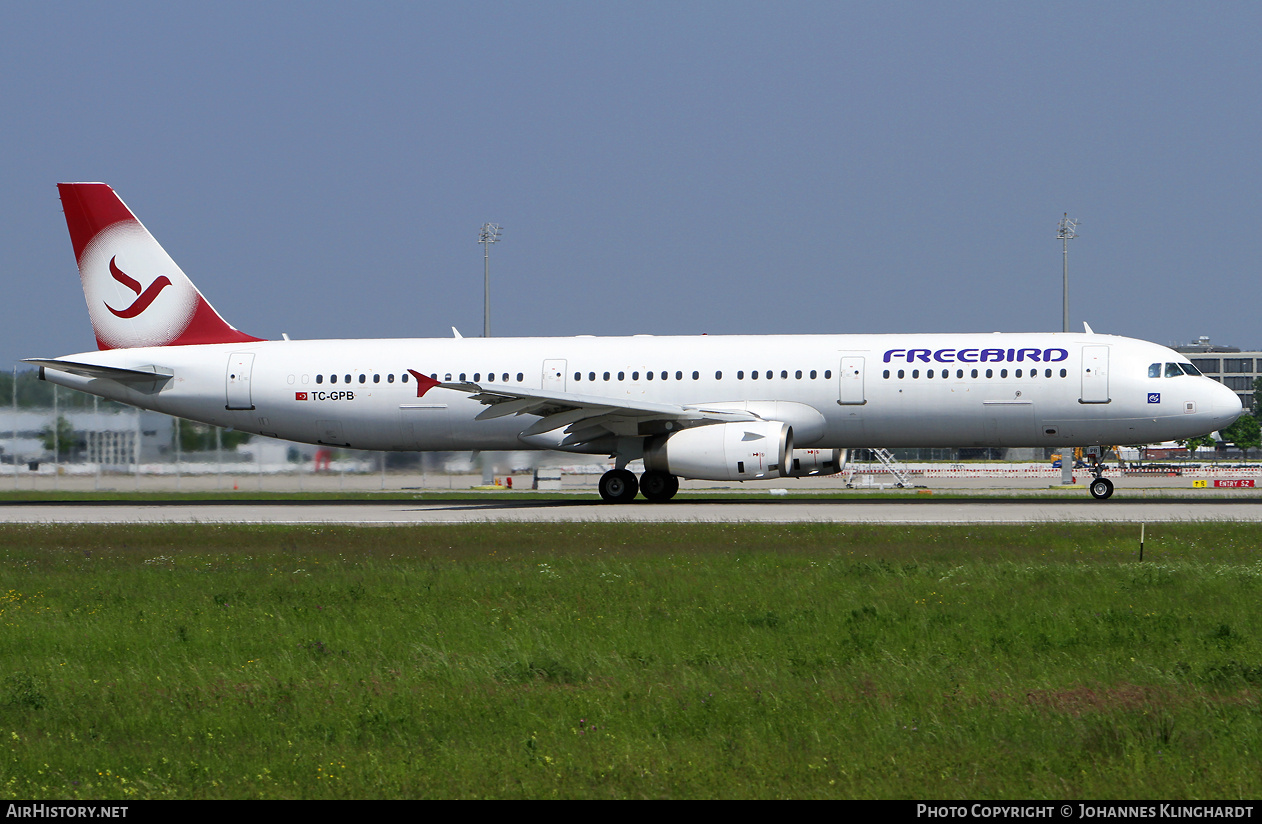 Aircraft Photo of TC-GPB | Airbus A321-232 | Freebird Airlines | AirHistory.net #784017