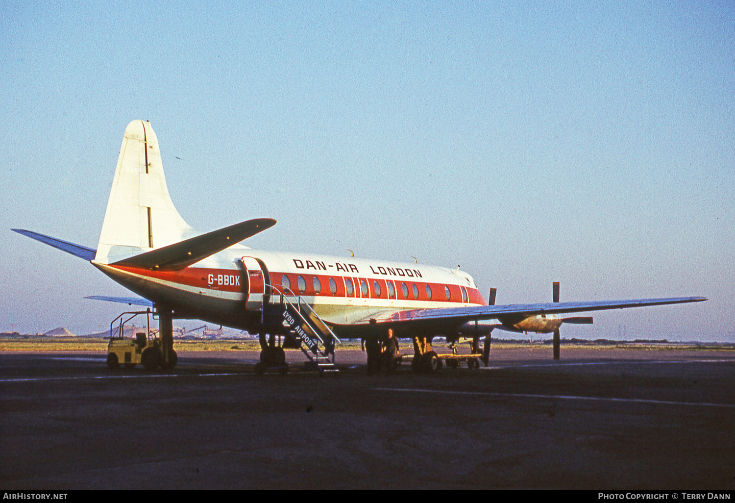 Aircraft Photo of G-BBDK | Vickers 808C Freightmaster | Dan-Air London | AirHistory.net #784109