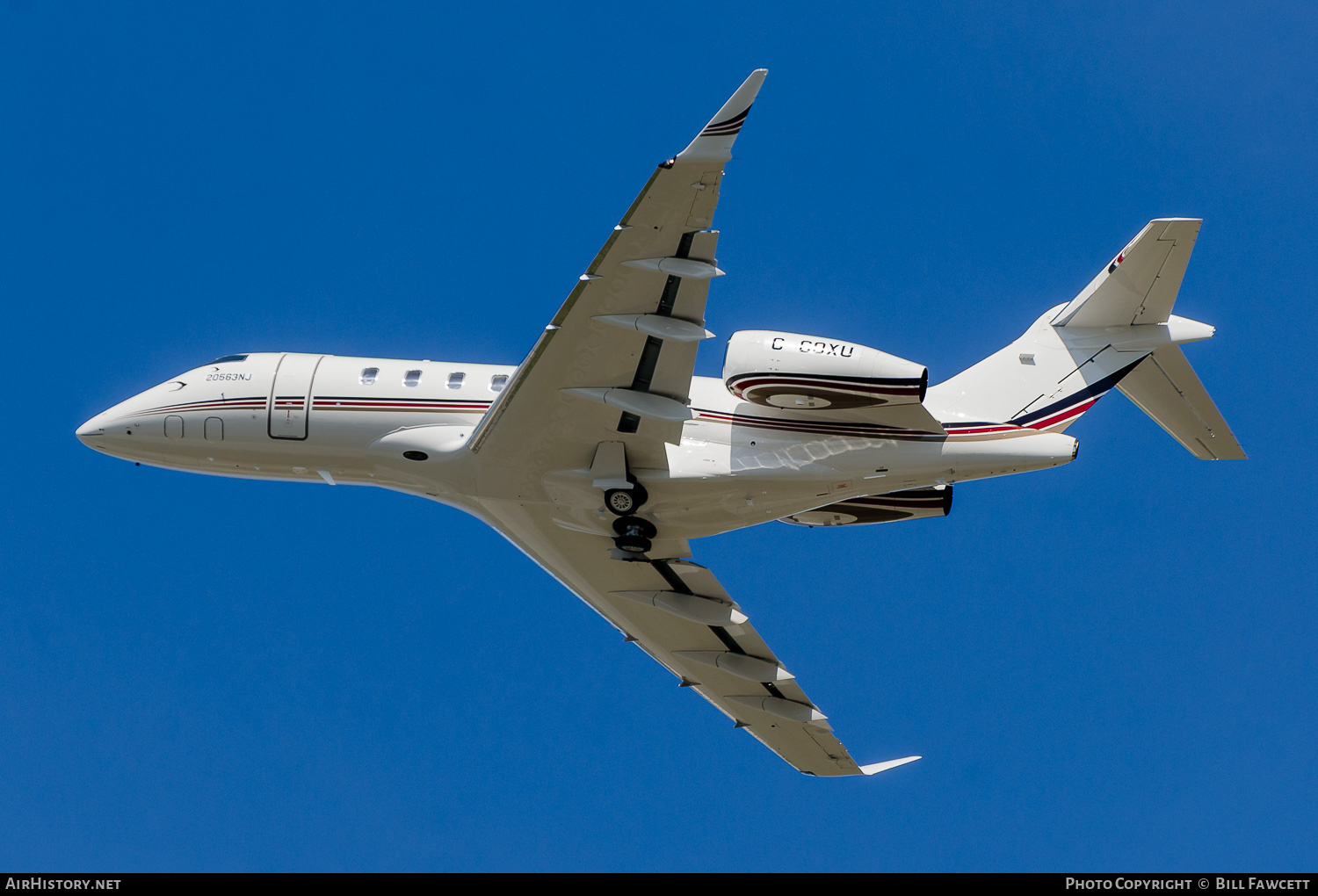 Aircraft Photo of C-GOXU | Bombardier Challenger 350 (BD-100-1A10) | AirHistory.net #784118