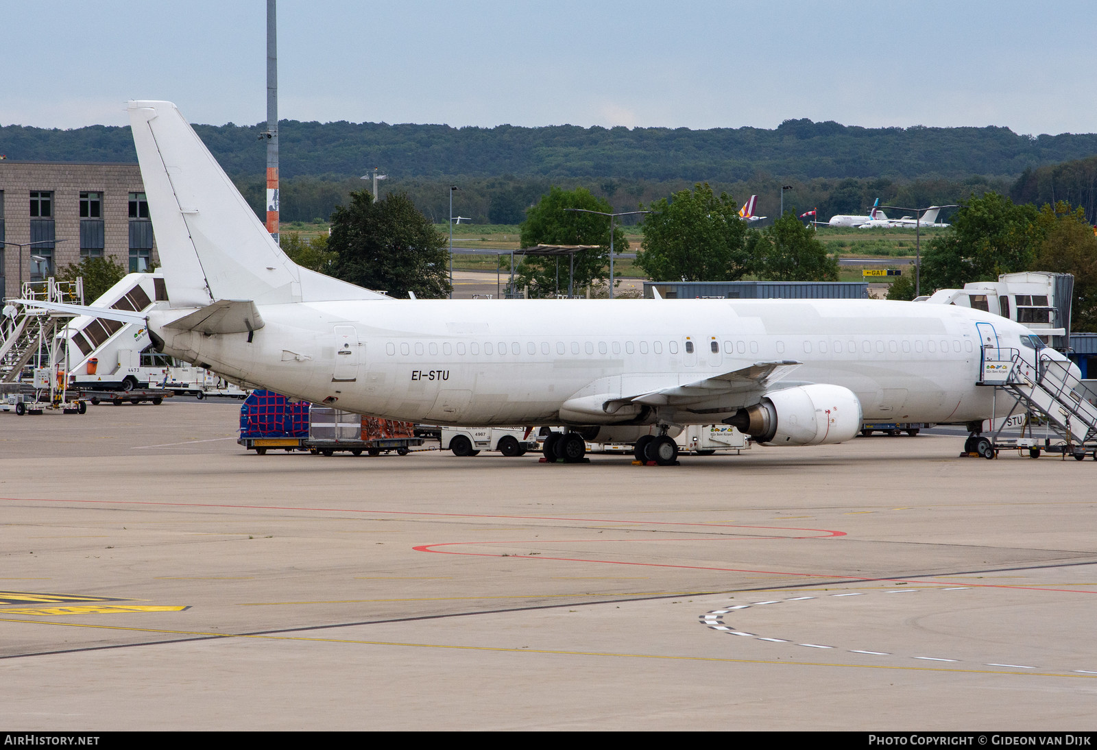 Aircraft Photo of EI-STU | Boeing 737-4M0(BDSF) | AirHistory.net #784122